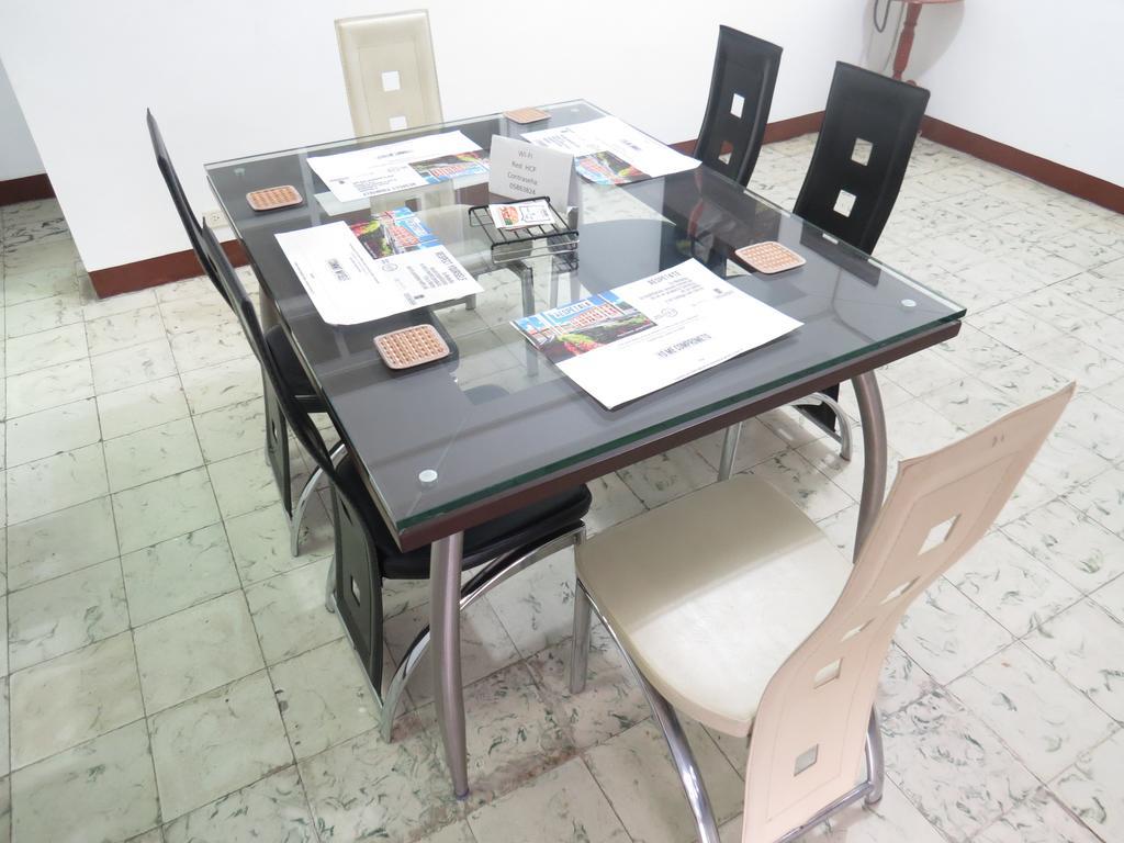 Hostal Casa Prado Medellín Buitenkant foto